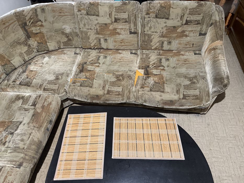 Coltar extensibil cu lada de depozitare