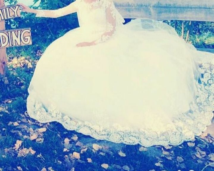 Свадебная платье