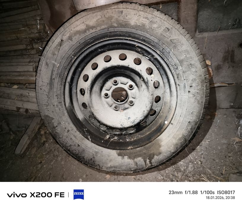 Продам шины зема