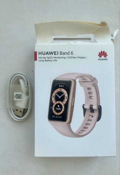 Продам смарт фитнес часы Huawei Band 6