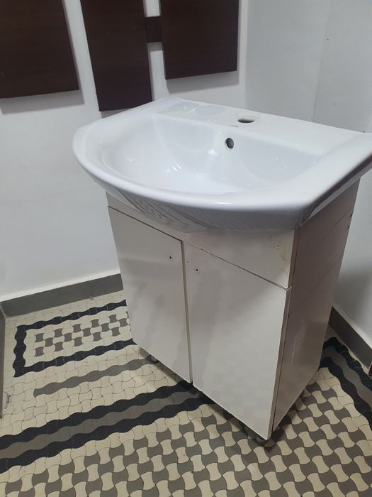 Chiuvetă cu dulăpior