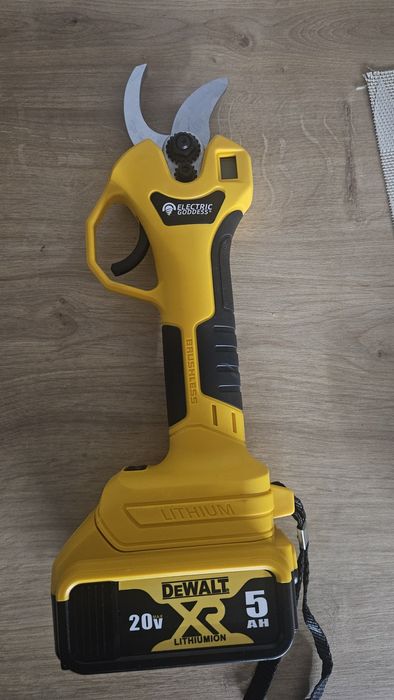 Foarfeca electrica compatibila Dewalt