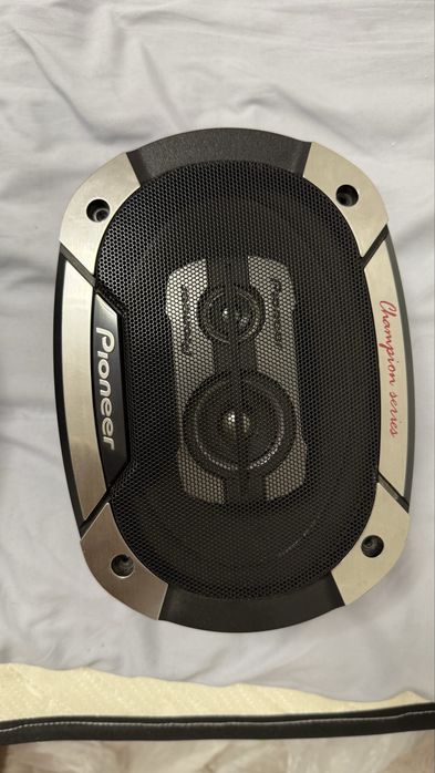 Kolonka i usilitel pioneer