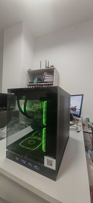 Мощно Геймърско PC Ryzen 7 7700X/32GB/1TB SSD/RX 9060XT/Гаранция