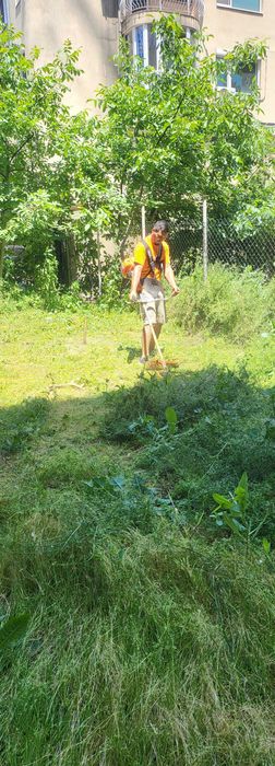 Косене на трева почистване на запустели терени и дворове