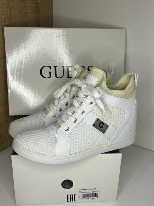 Бели кецове с платформа Guess