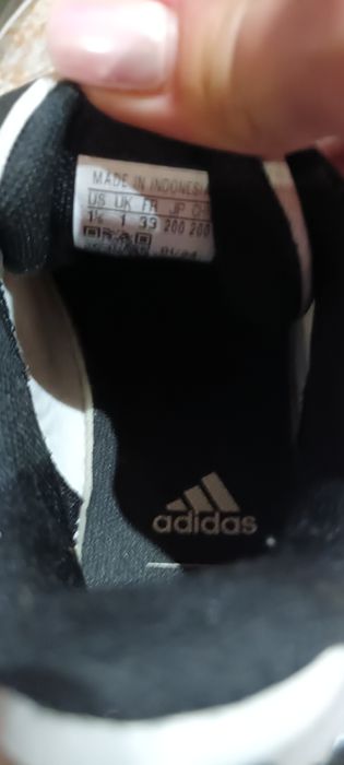 Маратонки адидас 33 номер
