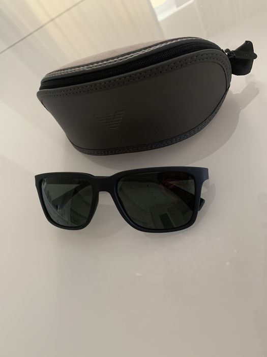 Солнцезащитные очки ARMANI.