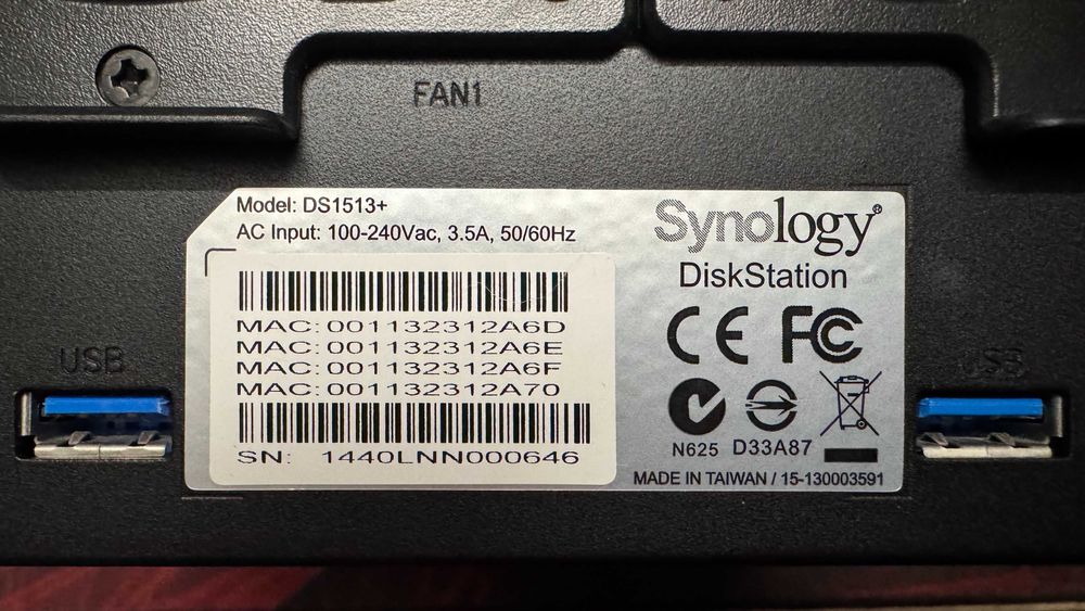 Сетевое хранилище Synology DS1513+ (NAS)