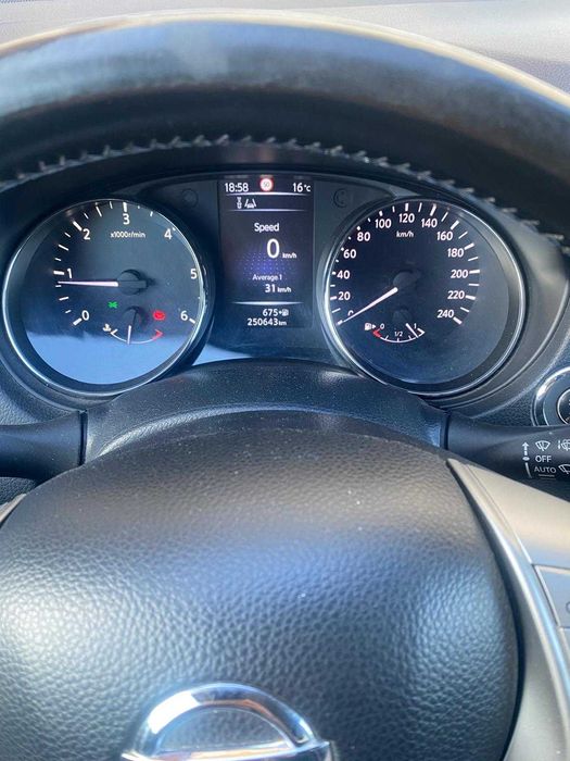 Autoturism Nissan Qashqai Tekna