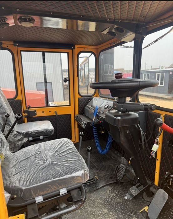 Продам кировец с двигателем вичай