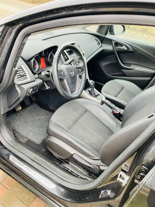 Opel Astra J  an 2012 neinmatriculata