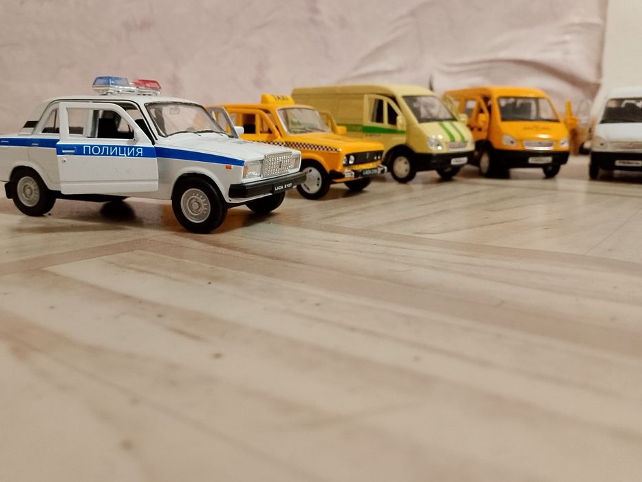 Продам Машинки детские