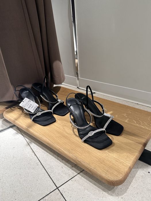 Босоножки из новой коллекции MANGO