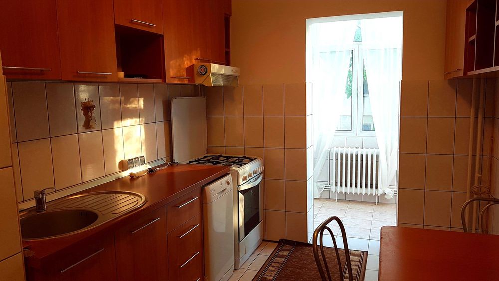 PF Inchiriez Camera intr-un Apartament - doar la o FATA