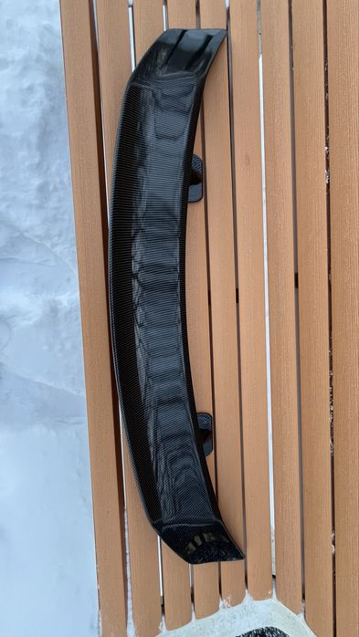 Продам карбоновый спойлер
