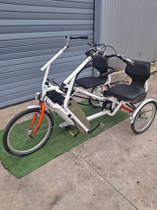 Триколесен велосипед - тандем.