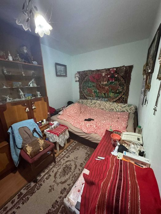 Vand apartament cu două camere