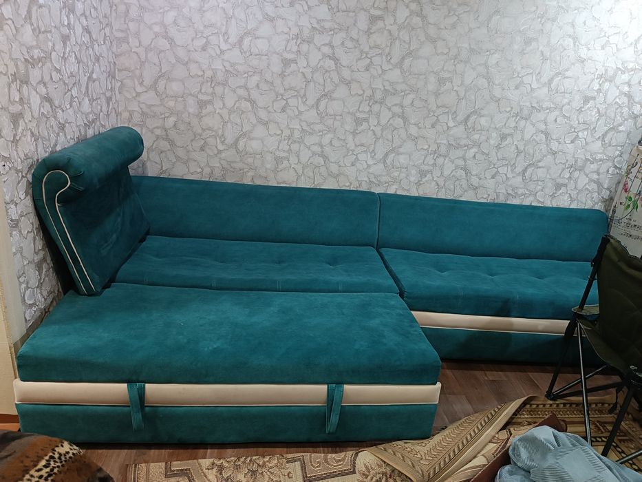 Продам Диван 4м книжка