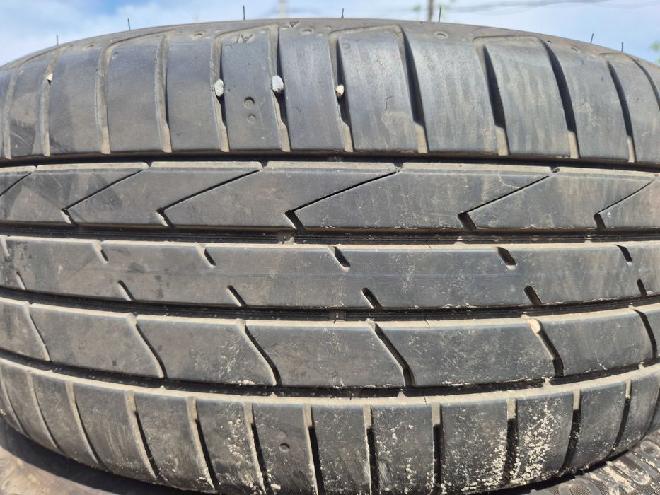 2 Anvelope de VARA - 225/50/17 - Hankook - RUN FLAT MOE - CA NOI - DOT 2025 !