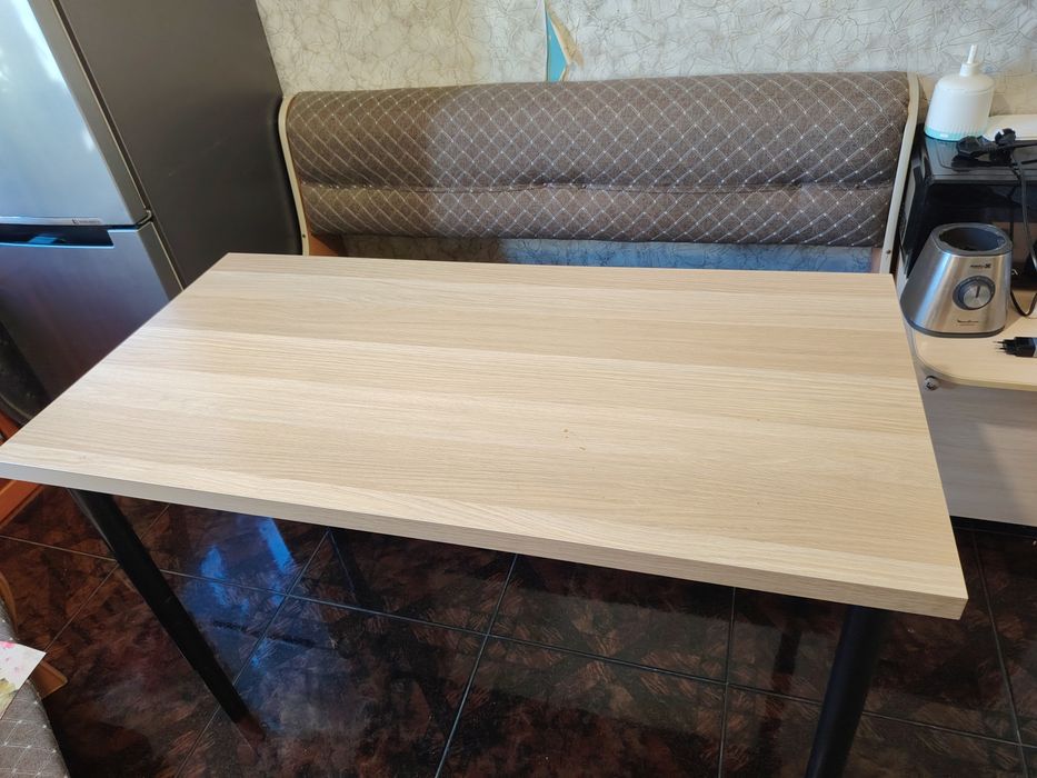 Стол  кухонный IKEA
