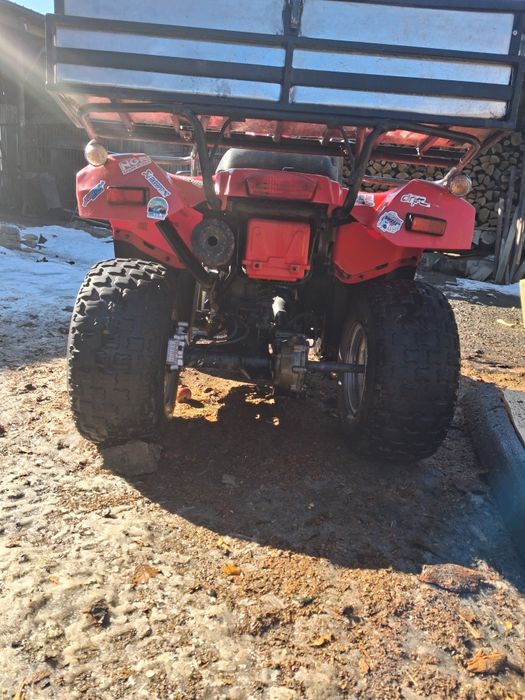 ATV ARCTIC CAT  250cc în stare foarte bună