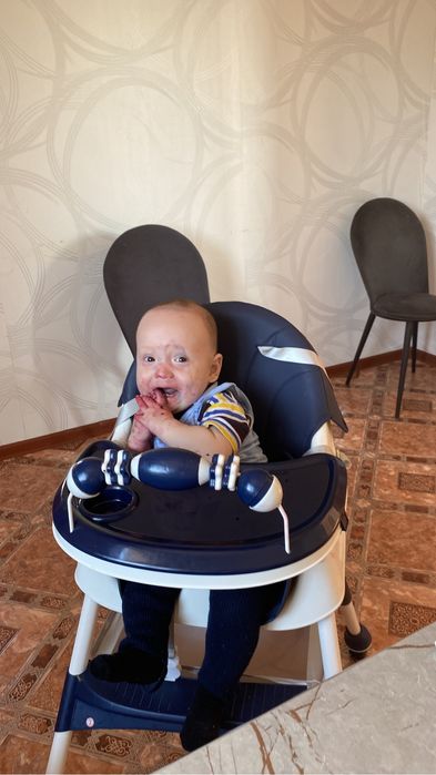 продам детский стульчик для кормления