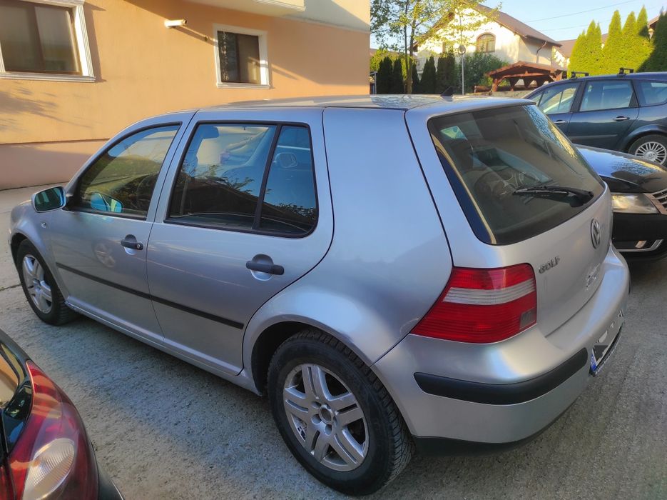 Vând Golf 4 1.9 TDI 2004 in stare perfectă de funcționare