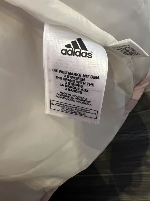 Adidas детско зимно яке, размер 104/110