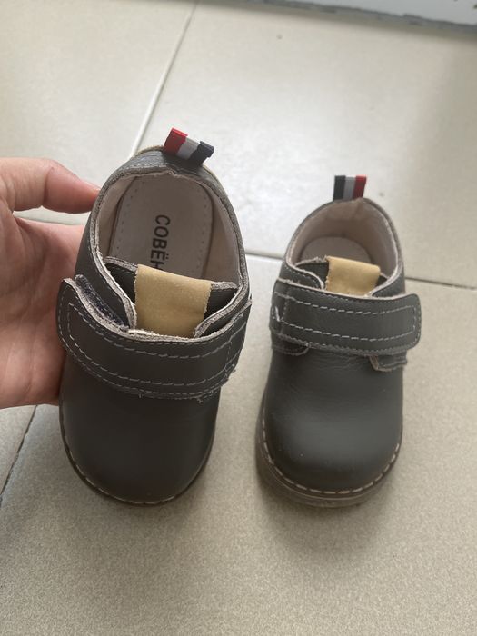 Продам б/у обувь 23размер 5000тг