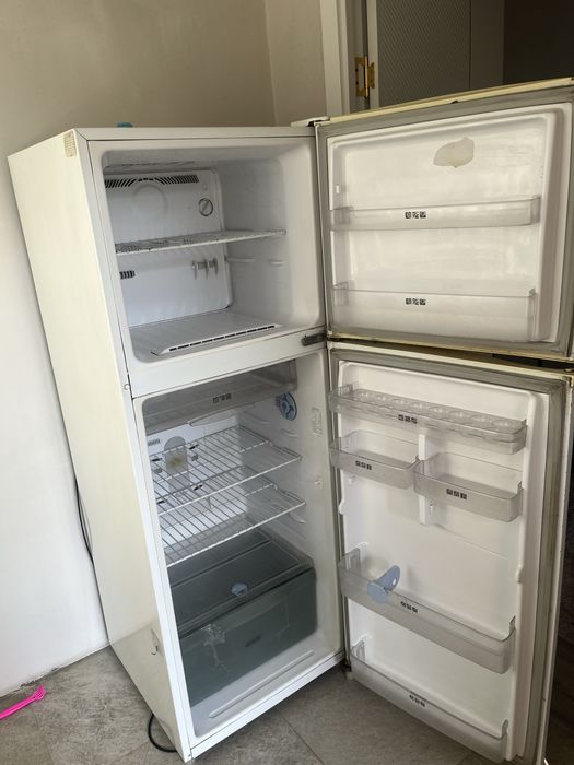 Продам холодильник Самсунг в хорошем состоянии