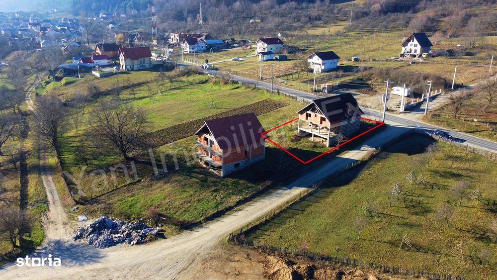 Casă de vânzare în comuna Corbeni, sat Oestii Ungureni, județ Argeș.