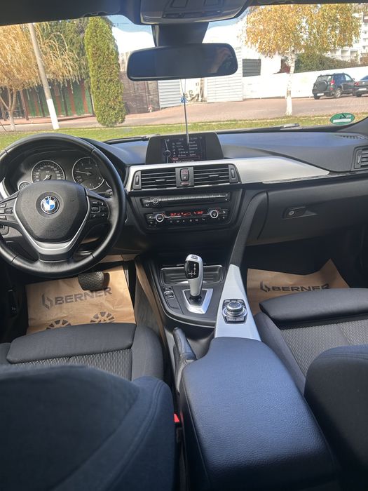 BMW seria 3 diesel F30 automat Head Up Display plafon negru xenon LED