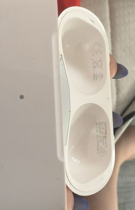 AirPods Pro 2 оригинал + кейс + 1 наушник