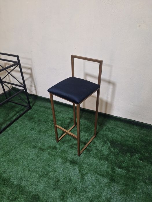 Loft Barney razmer 35x35 balandligi 80/110