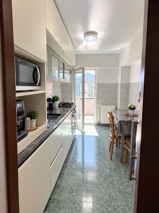 APARTAMENT CU 3 camere ,strada zorilor 73,41 MP