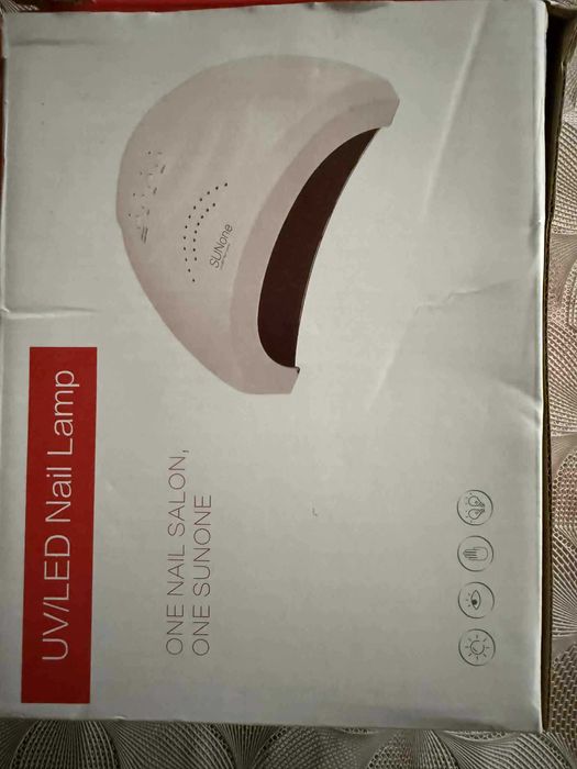 UV/LED Лампа за маникюр