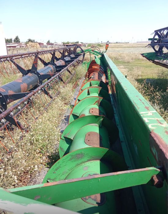 Жатка джон дир 9 метро.