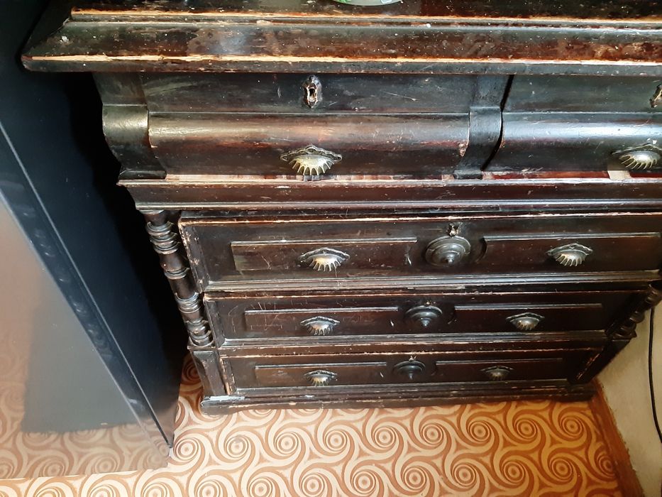 Комод старинный..