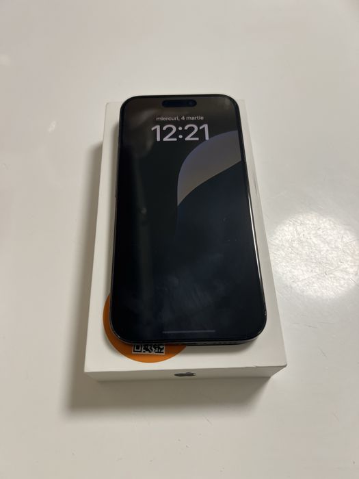 Iphone 15 Pro  256Gb Black Titanium