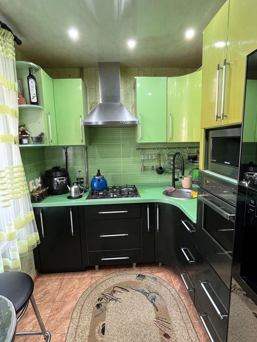 Продам 3-х комнатную квартиру
