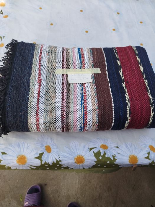 Ръчно тъкани черги.