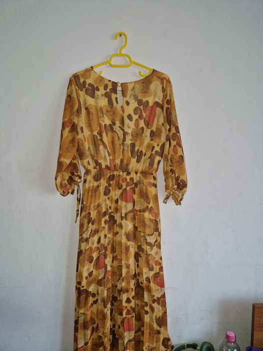 Vand rochie de toamna