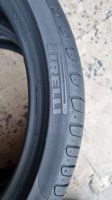 2 Anvelope Vară Pirelli 205 40 R18 RUN-FLAT Impecabile DOT0419