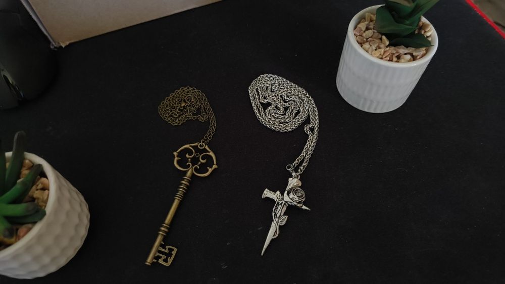 Lanturi cu pandantive