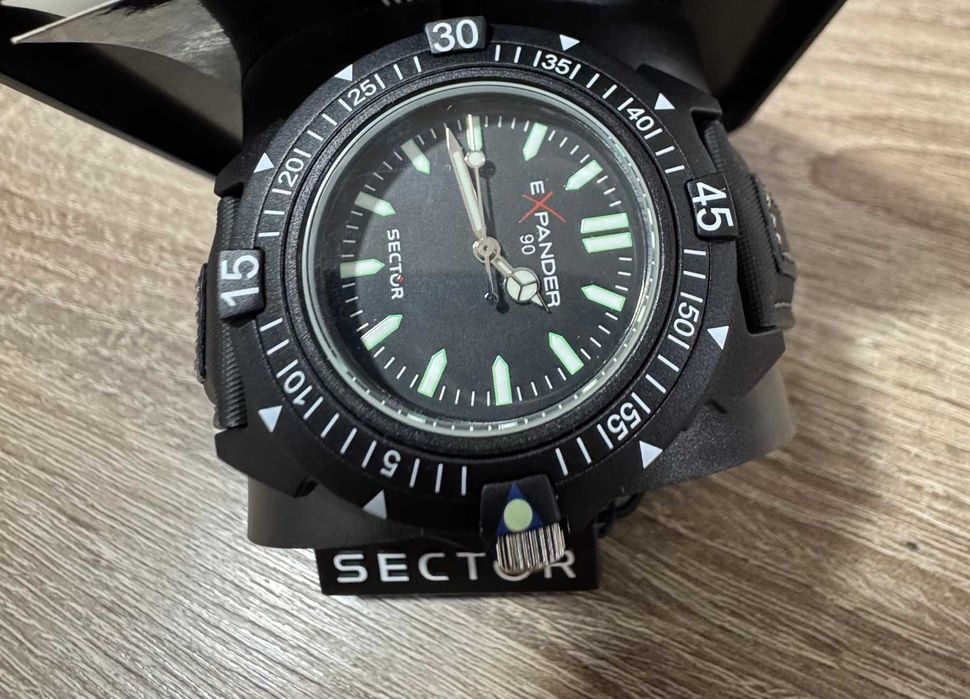 Часовник Sector Expander 90