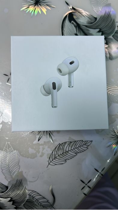 Продам наушники новые , запечатаны