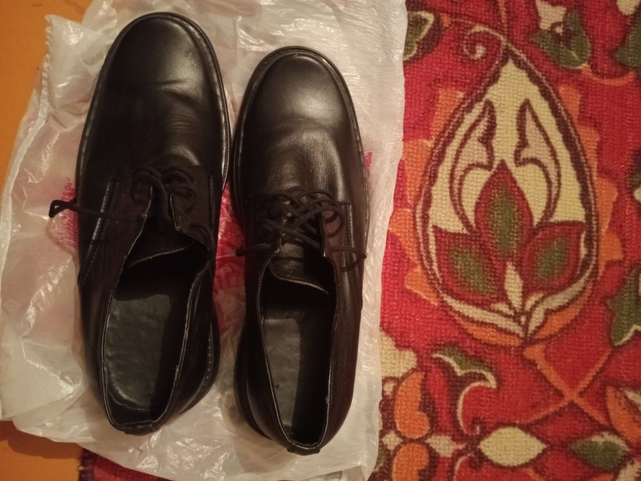 Продам мужские туфли