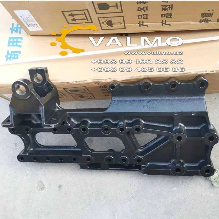 Кронштейн передней рессоры SHAСMAN X3000