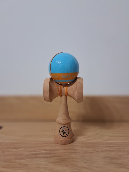 Kendama europe play grip sticky clear+Kendama Krom pop sticky clear